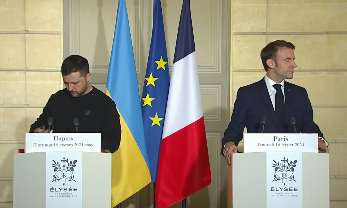 Makron i Zelenski potpisali sporazum o vojnoj i civilnoj pomoći Ukrajini