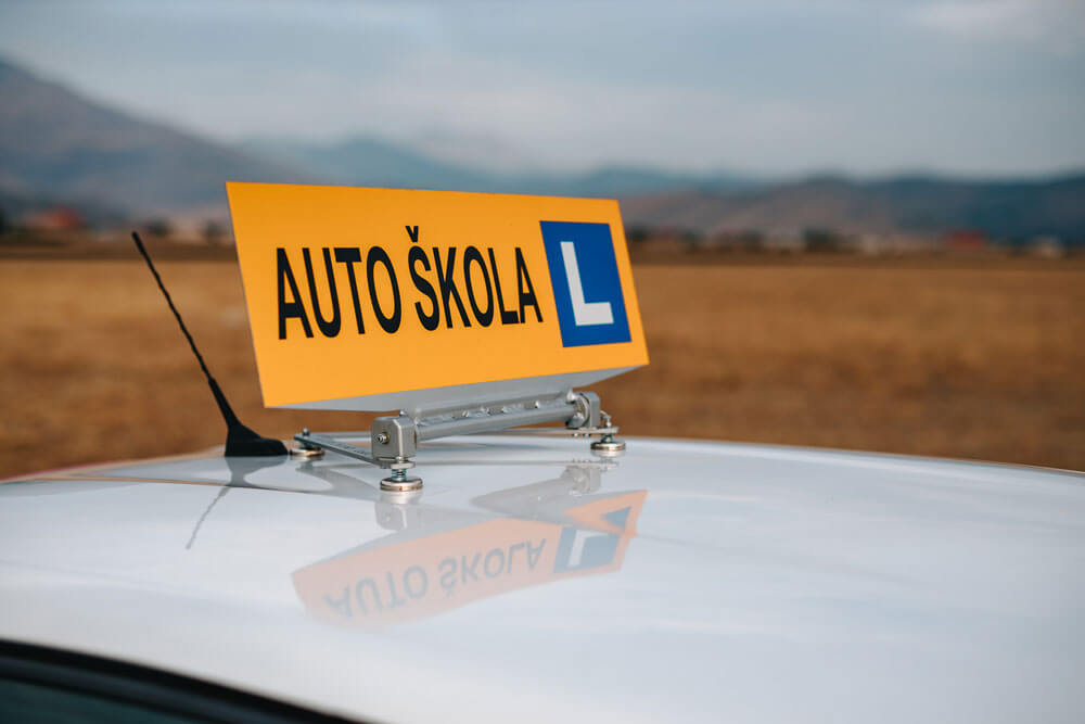 Mijenja se pravilnik o radu auto škola