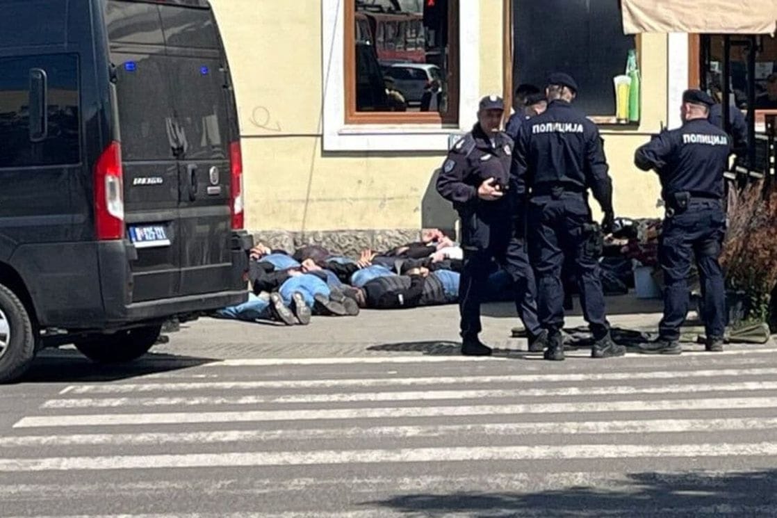 Tuča &#8221;grobara&#8221; i &#8221;delija&#8221; u centru Beograda