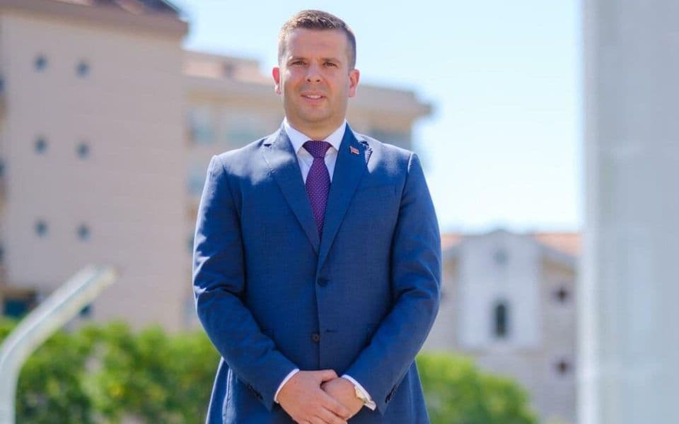 Perović: Mandić i Mikijelj da shvate da im Morsko dobro nije prćija