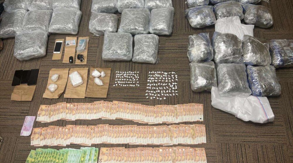 Uhapšen Zećanin: Oduzeto oko 30 kg marihuane, 650 g kokaina, 11.400 eura i telefon sa &#8220;kripto&#8221; zaštitom