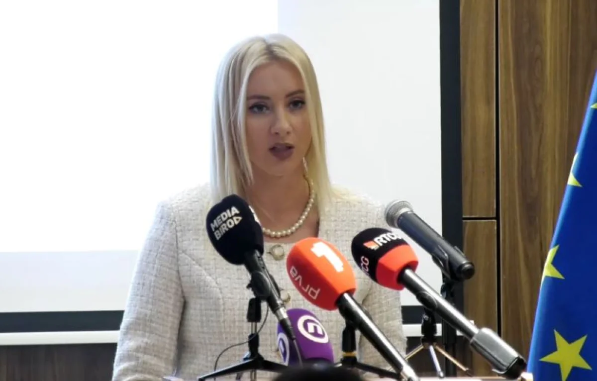 Sjutra forum „Pitaj ministra“