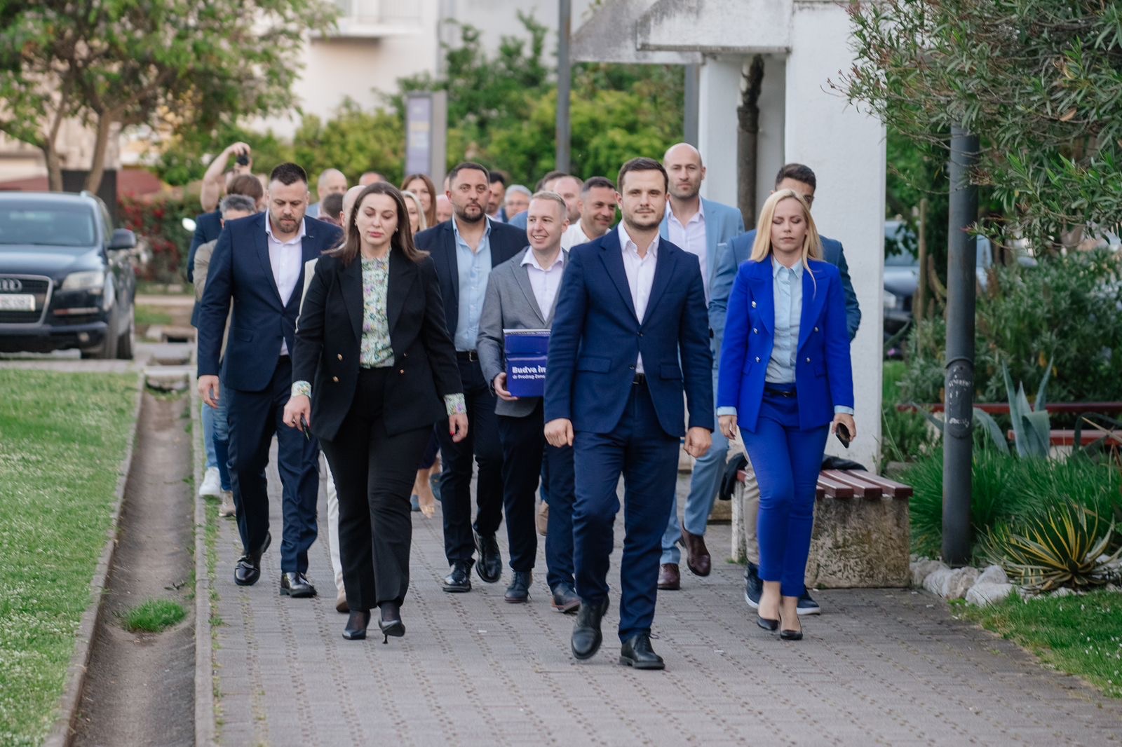 Koalicija oko PES-a predala listu za izbore u Budvi; Zenović: Uvjereni smo u odličan rezultat