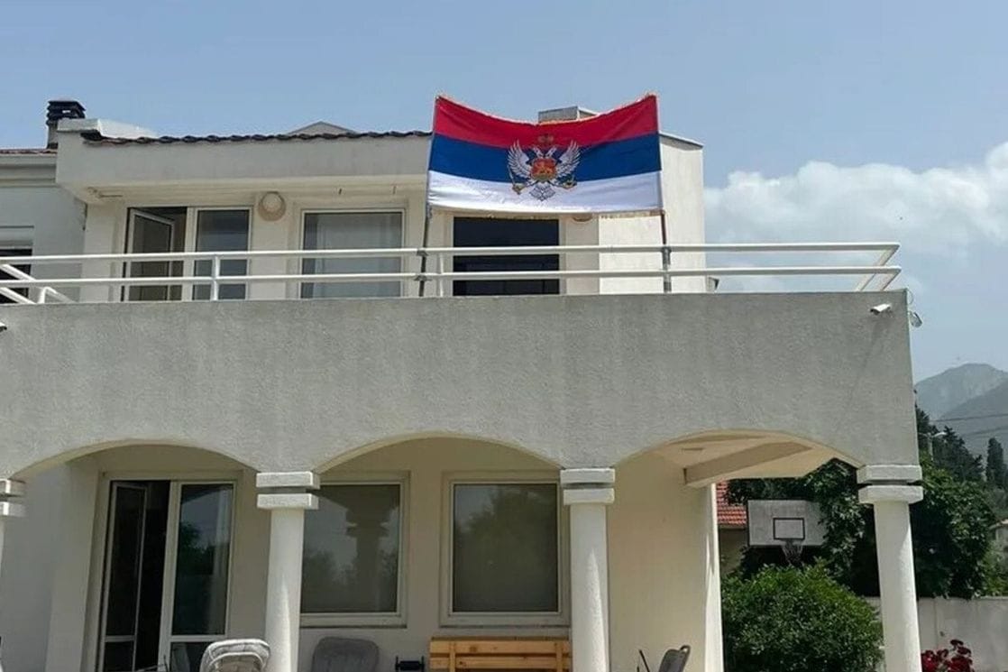 Poslanik ZBCG slavi Dan nezavisnosti uz trobojku