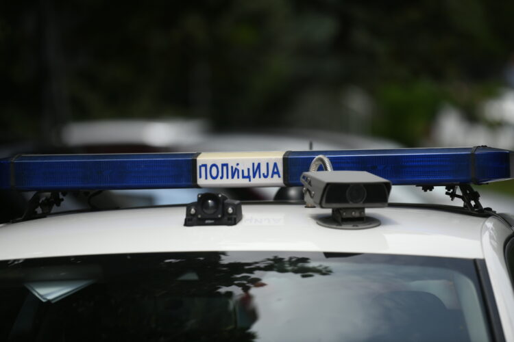 VIDEO Stravična tuča u lokalu u centru Novog Sada: Upali sa pištoljem uperenim u goste, pa brutalno istukli mladića (24)