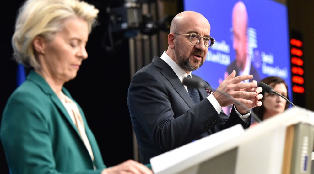 Politico: Šarl Mišel želi da spriječi Fon der Lajen da pregovara o reizboru