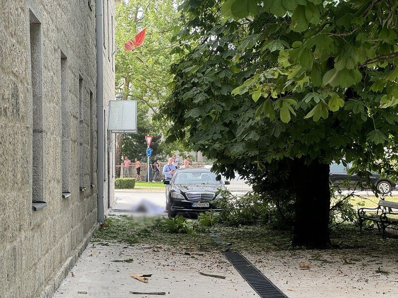 DAN POSLIJE MAFIJAŠKOG ZLOČINA – Pretresi, privođenja i ispitivanje alibija više osoba, nema još traga do počinilaca…