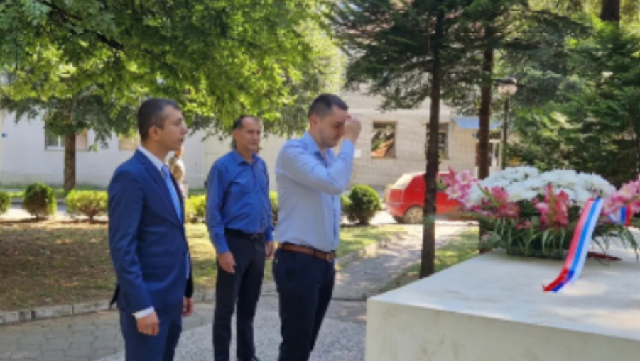 Na Dan državnosti Mojkovac &#8220;oslobođen&#8221; crnogorskih obilježja, Delić položio vijenac sa trobojkom