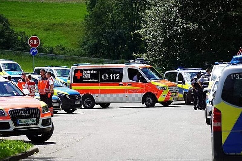 U pucnjavi na jugozapadu Njemačke ubijeno više osoba, policija blokirala područje grada Lautlingen