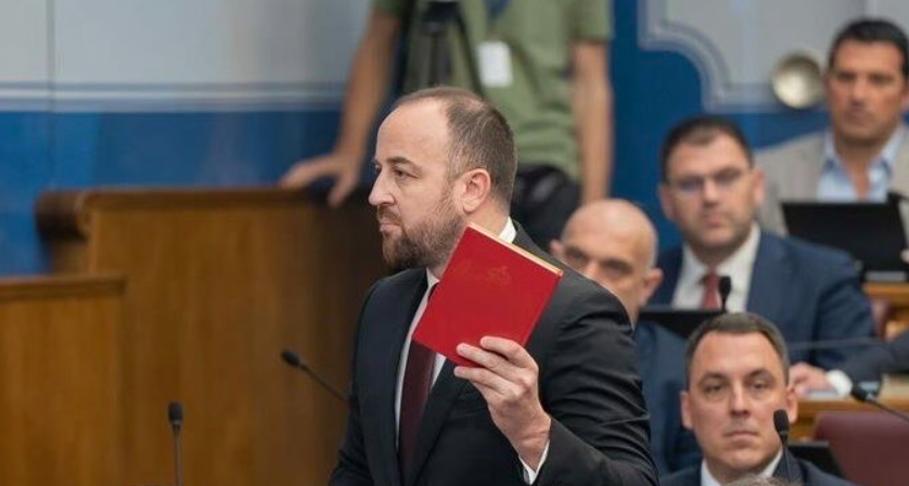 Nikolić: Parlamentarna većina krši Ustav i Poslovnik Skupštine Crne Gore