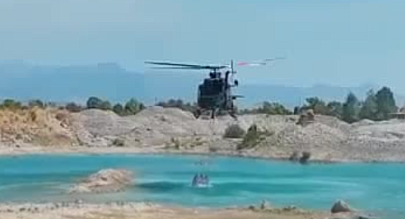 (VIDEO) Interveniše i helikopter: Požar u selu Srpska pod kontrolom