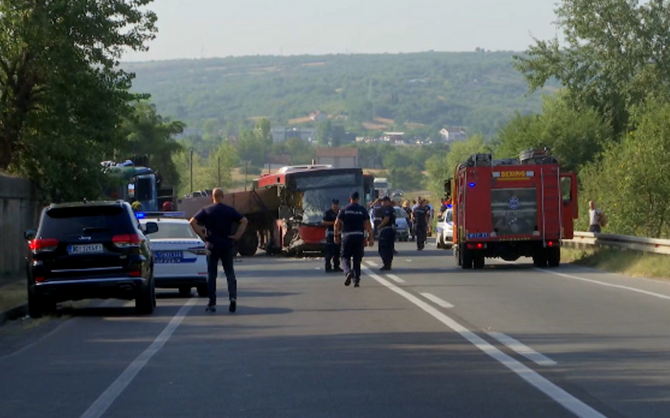 Teška nesreća u Srbiji: Sudarili se autobus i kamion, ima poginulih i povrijeđenih