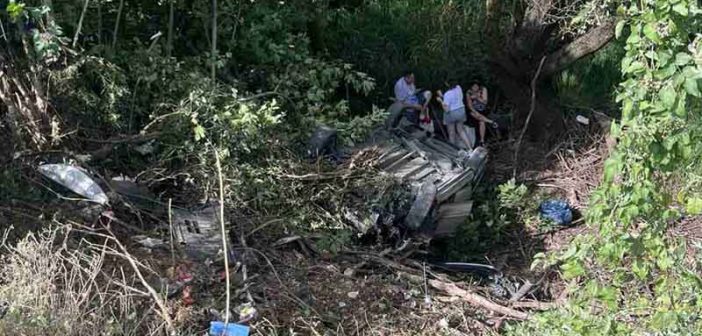 Vozilo sletjelo s puta u Virpazaru, dvije osobe povrijeđene