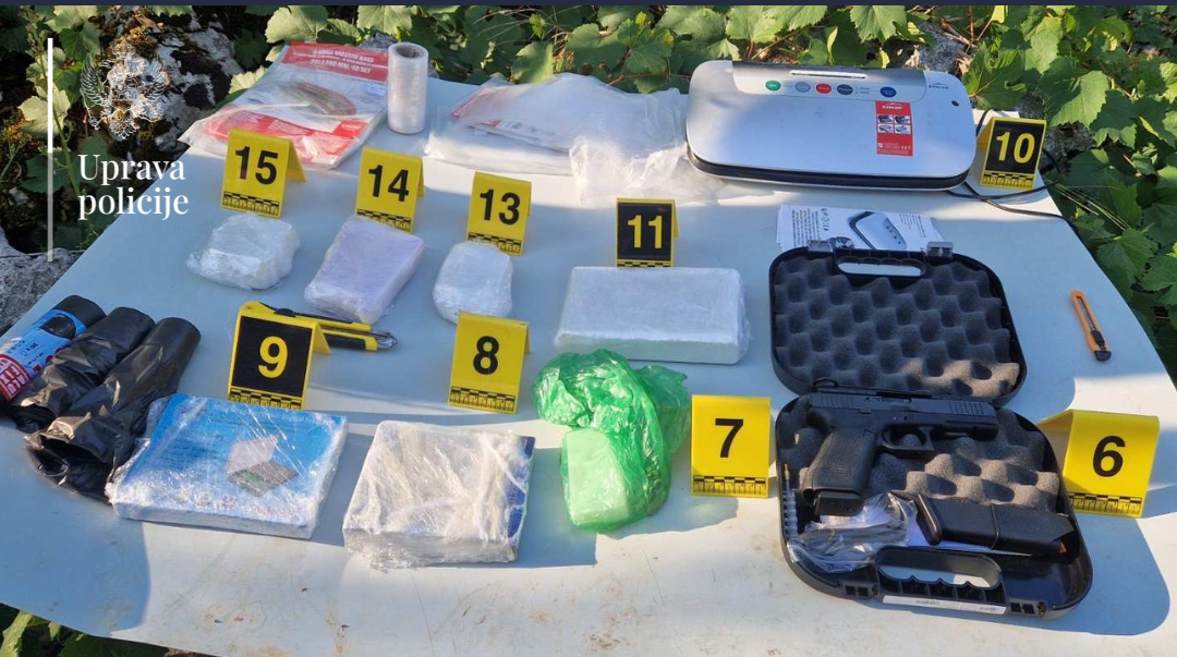 Policija intenzivno traga za Andrijaševićem, kod kojeg su pronađena dva kilograma kokaina
