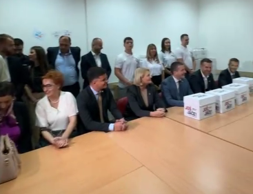PES i Demokrate predali listu; Mujović: Biću kandidat za gradonačelnika, nećemo sa DPS-om