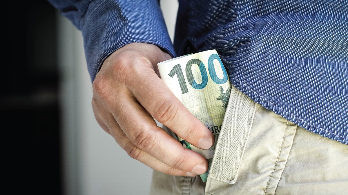 Uzmi 100€ potpuno besplatno – Samo za punoljetne građane Crne Gore!