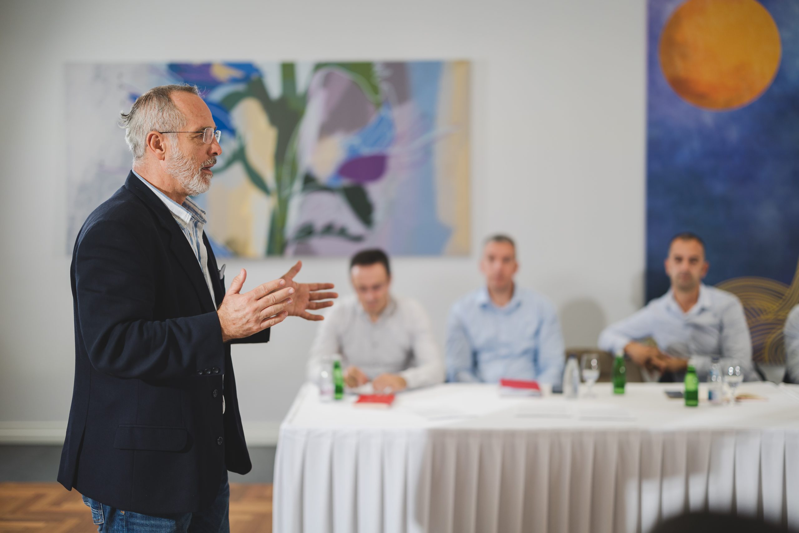 Konstruktivna komunikacija kao temelj profesionalnog i ličnog rasta i satisfakcije