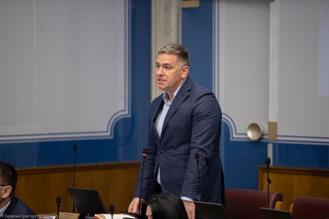 Huter: Pokrenućemo inicijativu da Andrija Mandić bude proglašen za persona non grata na Cetinju
