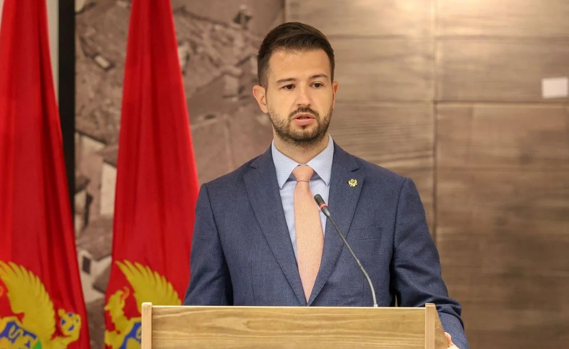 Milatović: Nemam dilemu da Amfilohije zaslužuje spomenik