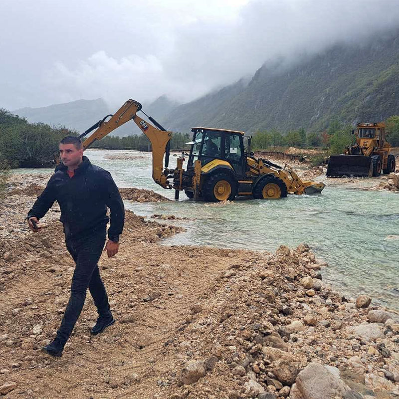 POPLAVLJENI ŠAVNIK BEZ POMOĆI DRŽAVE – Jugoslav Jakić za Standard: Poslali su nam nekoliko mailova