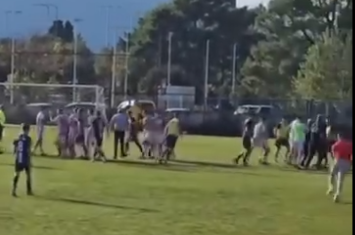 (VIDEO) Meč između Stijene i Zete prekinut zbog tuče