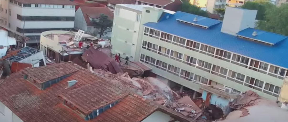 (VIDEO) Argentina: Srušio se hotel “Dubrovnik”, ima stradalih, u toku potraga za nestalima