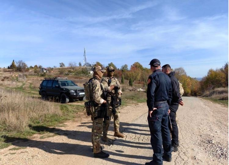 Balijagić se popeo na blokove i sa prozora pucao u žrtve