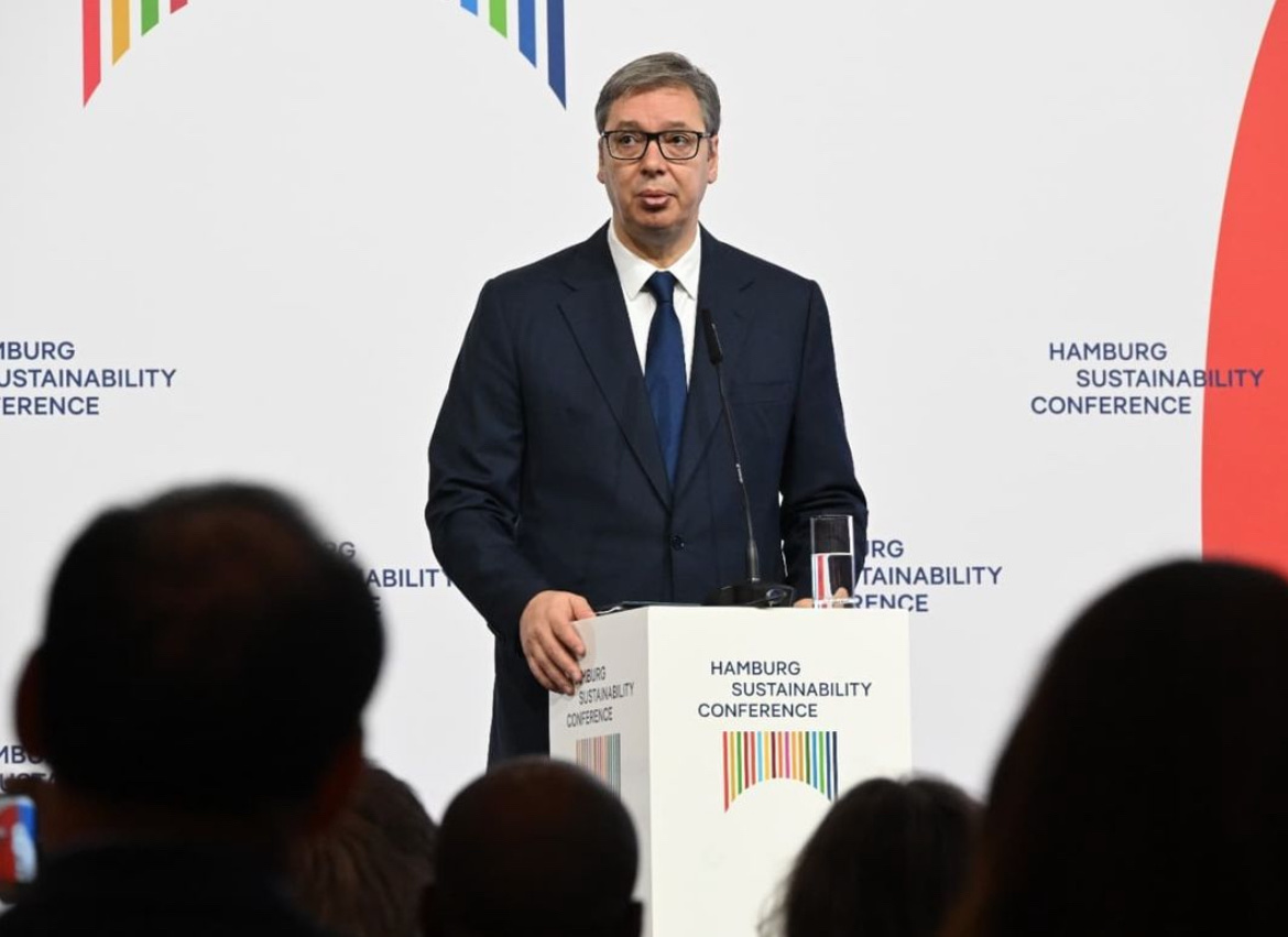 Vučićeva izjava izaziva zabrinutost: Koliko su novinari iz Crne Gore zaštićeni?