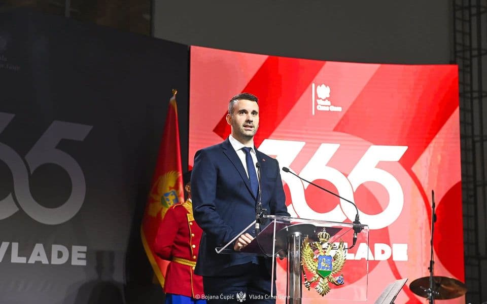 Spajić: Da je vječna Crna Gora; Zbog prisustva mitropolita Mihaila predstavnici SPC napustili svečanost