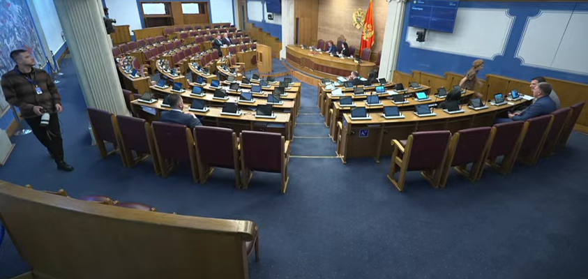 Mujović: Ako RAE 18. novembra odobri veći prihod za CEDIS i CGES, od 1. januara neminovno veći računi za struju