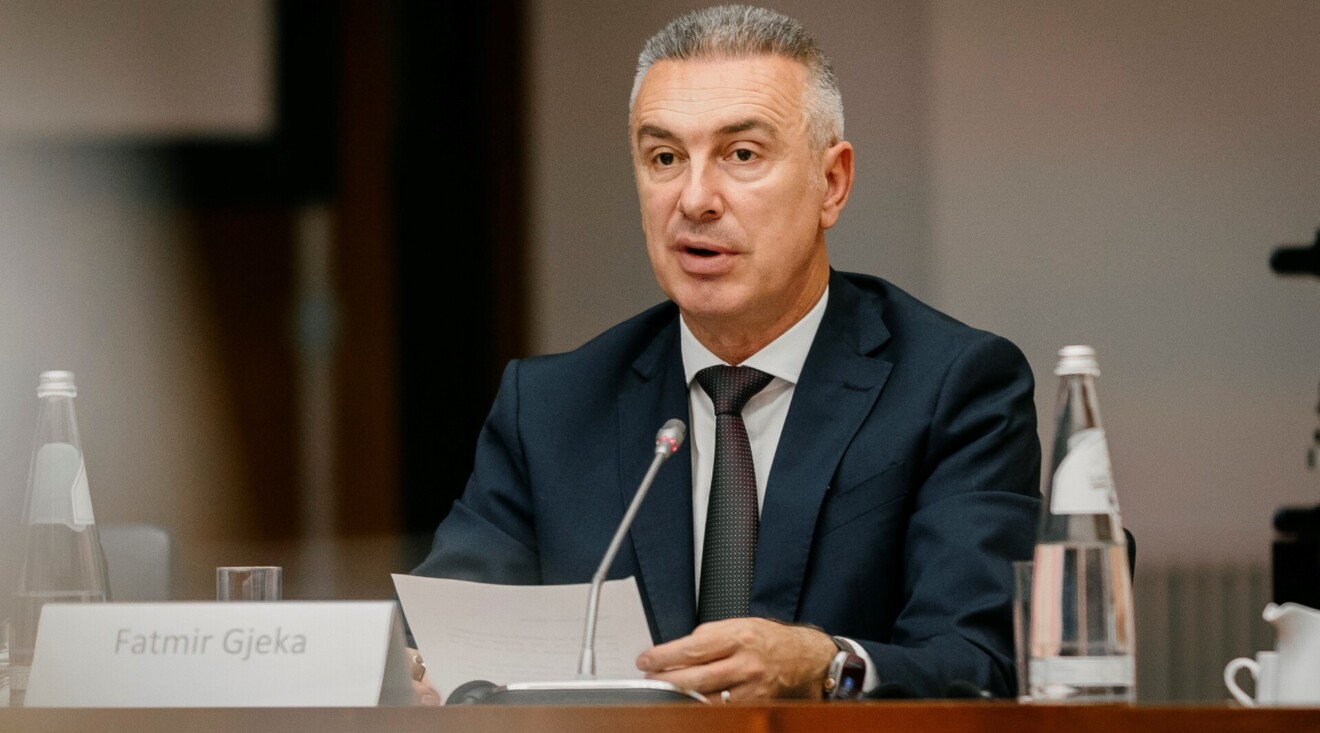 Savjet Albanaca traži da se Đeka izjasni jesu li Mandić i Adžović povrijedili parlamentarnu proceduru i Zakon odbijajući zahtjev Čapunija