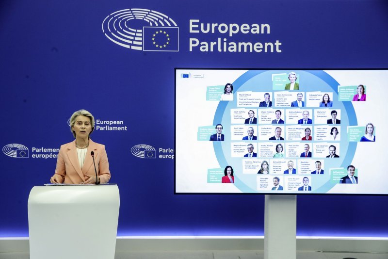 POLITICO ocijenio odlazeće komesare – Varhelji ubjedljivo najlošiji