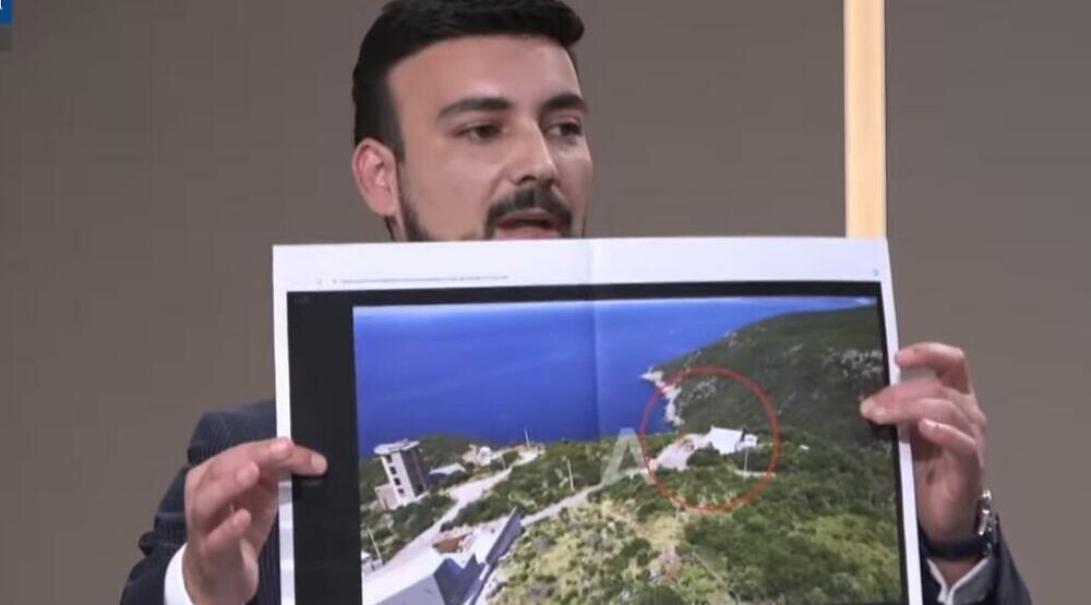 Jovanović: Mandić je vanknjižni vlasnik objekta sagrađenog na državnoj zemlji u zaleđu plaže Zagorski pijesak