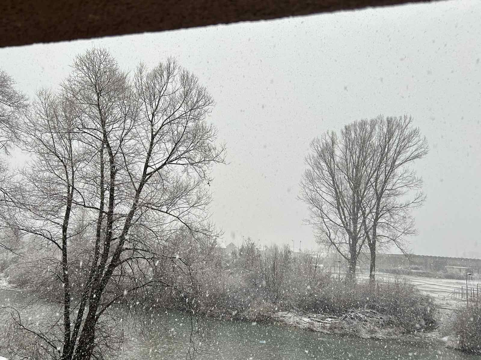 Sjutra oblačno, vjetrovito, tokom noći kiša