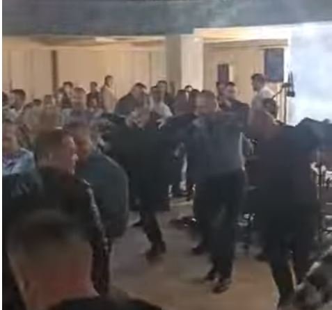 (VIDEO) Mijo Lekić igra kolo; Anđušić: Proslava “uspješne” poslovne godine Rudnika uglja