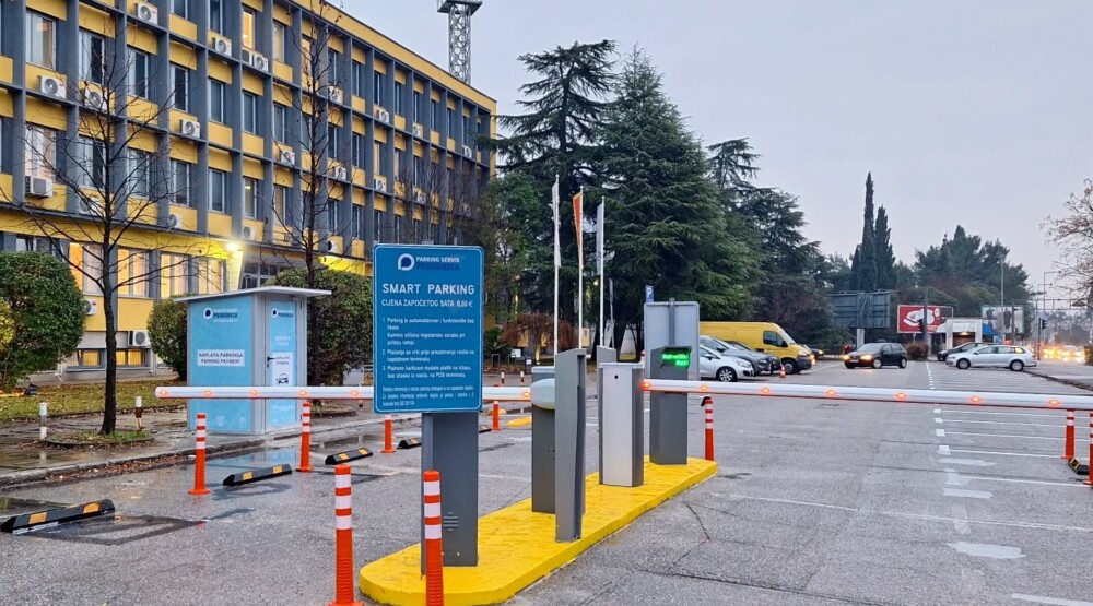 Naplata parkiranja na smart parkiralištu na Bulevaru Svetog Petra Cetinjskog počinje u ponedjeljak