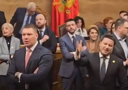 VIDEO Svađa poslanika PES-a i opozicije; Filip Adžić: Sram vas bilo, uništili ste sve institucije