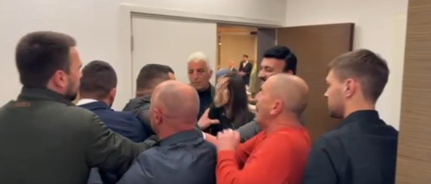 (VIDEO) Tenzije u SO Budva, umalo došlo do tuče