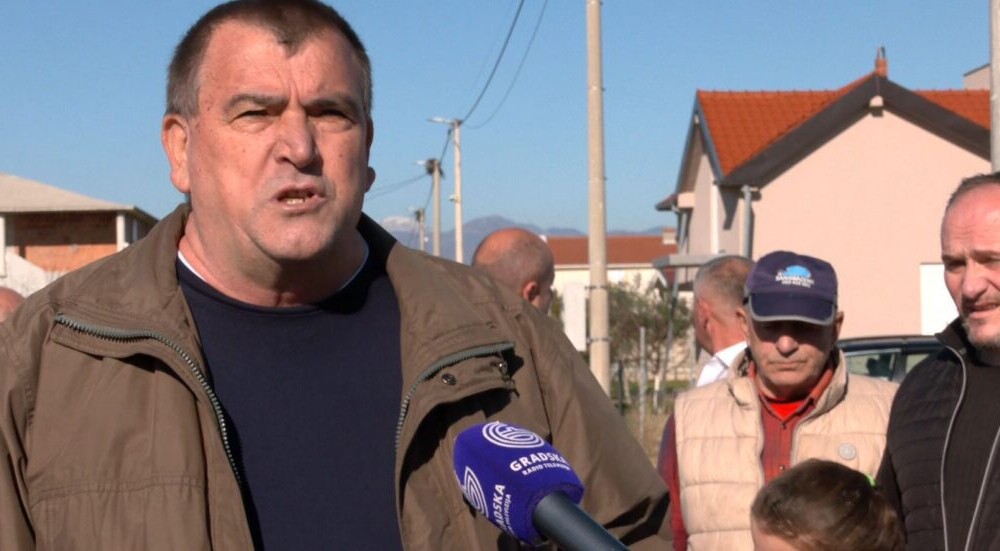 Mještani Kuća Rakića: Nadležni da kažu pripadamo li Tuzima ili Podgorici