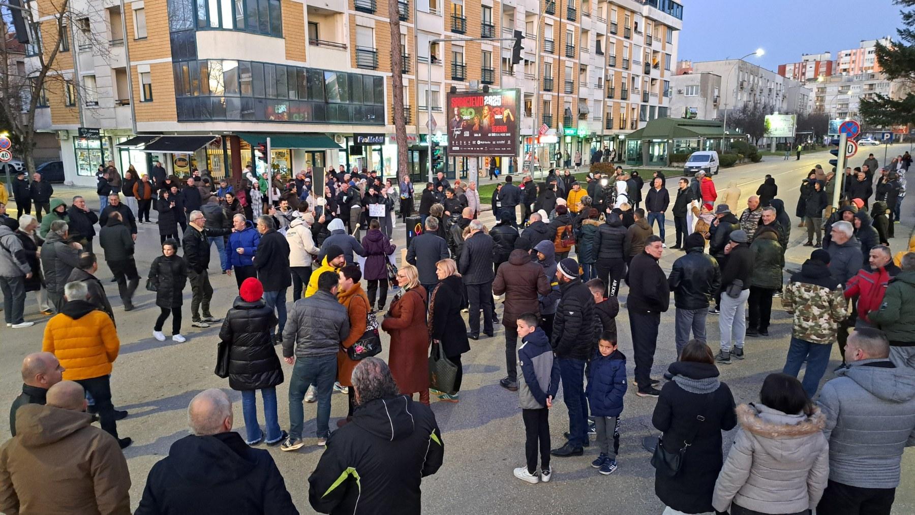 Nikšić: Blokada raskrsnice kod hotela &#8220;Onogošt&#8221;