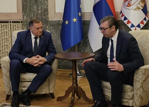 KURIR: UPRAVO ZAVRŠEN RAZGOVOR VUČIČA I DODIKA: Predsjednik RS pozvao predsjednika Srbije da u 24 sata posjeti Banja Luku &#8211; Vučić putuje već večeras?!