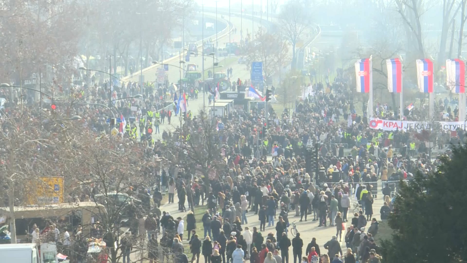 Novi Sad: Održan građanski plenum kod Mosta slobode, blokada produžena za još tri sata
