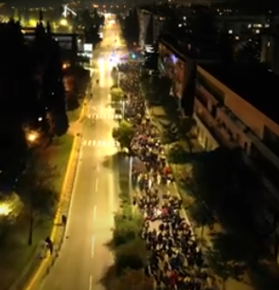 (VIDEO) Pogledajte večerašnji snimak iz vazduha sa protestne šetnje