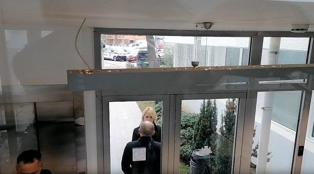 Sjednica SO Budva nakon verifikacije ostavki, Dokić zabranjen ulaz