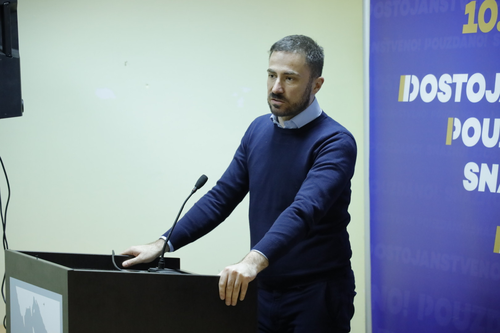 Održana tribina DPS u Gusinju: Branili smo Crnu Goru kada je bilo najteže, nećemo dozvoliti da njene vrijednosti budu pogažene