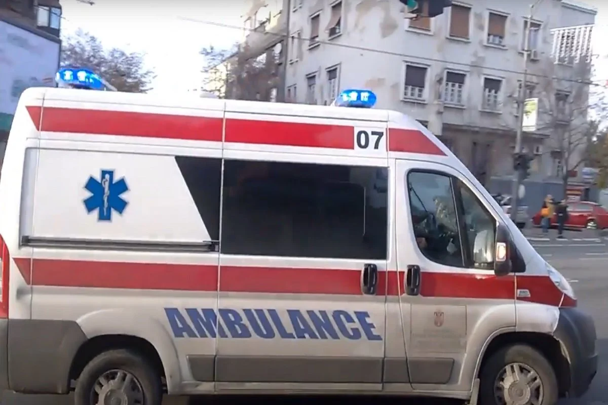 Užas u Trsteniku: Žena kuhinjskim nožem izbola bivšeg muža