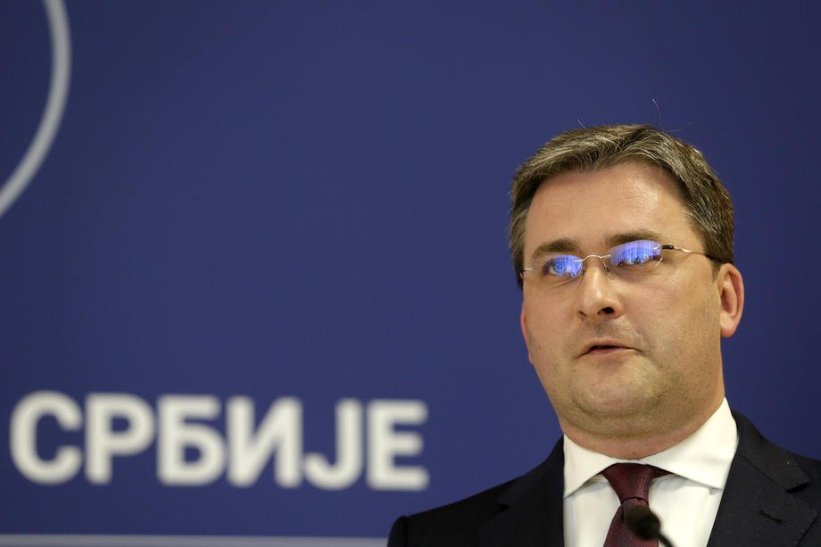 Napadnut ministar kulture Srbije Nikola Selaković