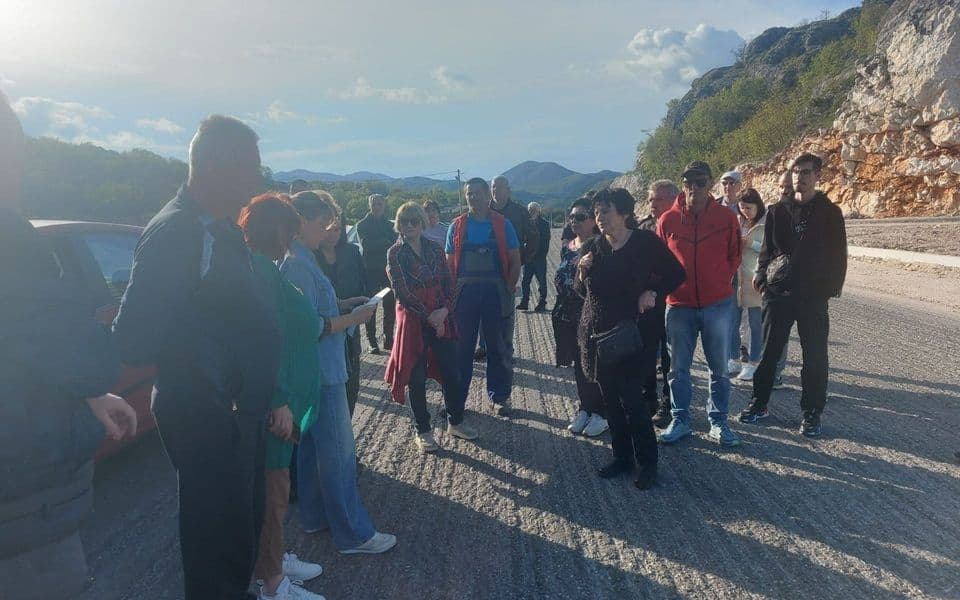 Cetinjani i večeras na Kruševom ždrijelu; Žrtve masovnih ubistava na Cetinju ne pominjati na događajima praćenim muzičkim programom