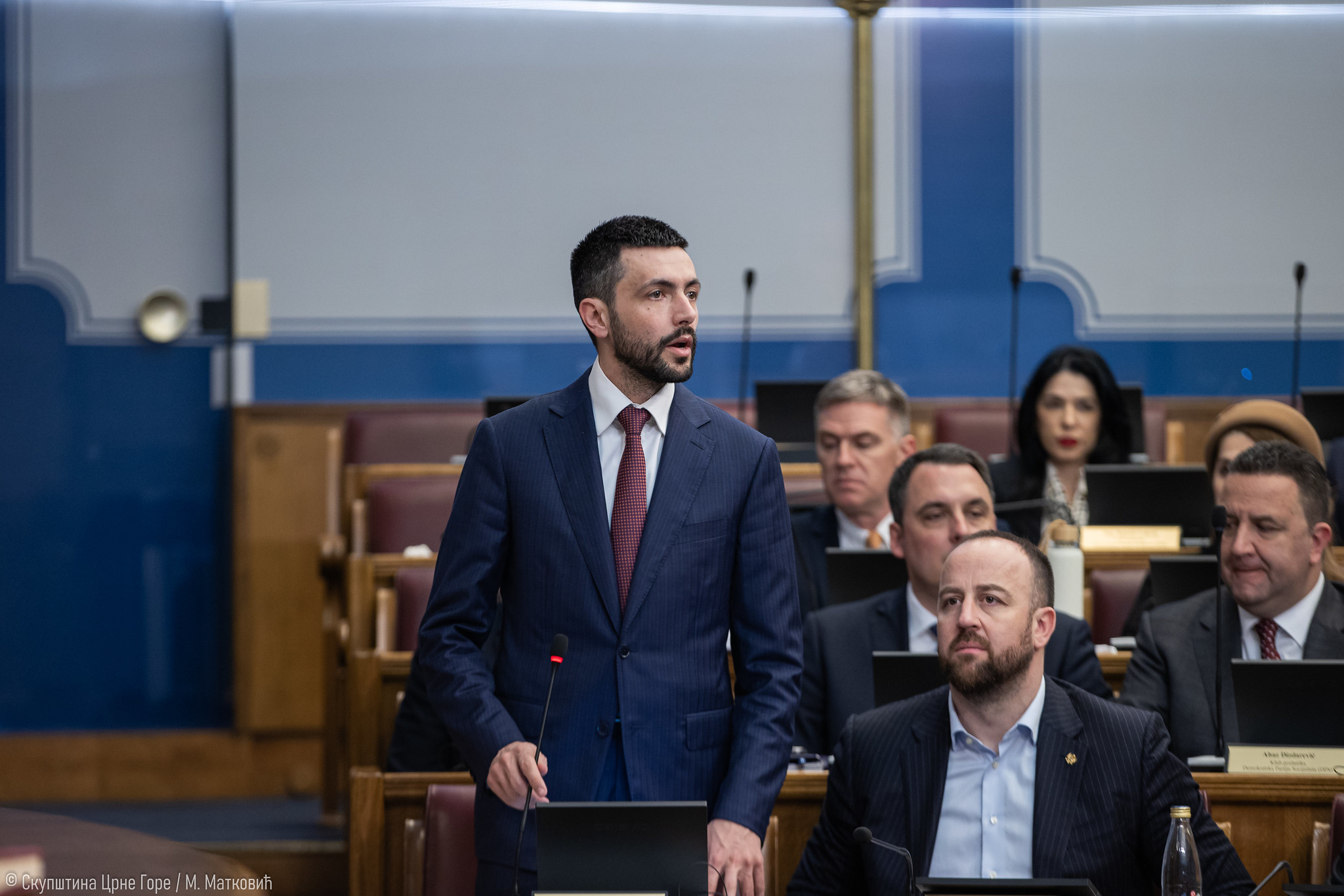 Živković o Vladi: Ima mjenjač, ali nema motor