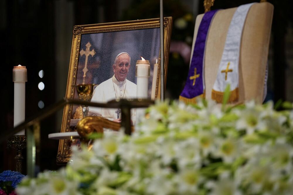 Italijanski mediji: Papa možda nije preminuo od posljedica upale pluća